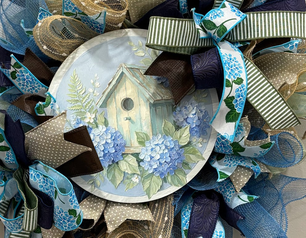Birdhouse Hydrangea Deco Mesh Wreath