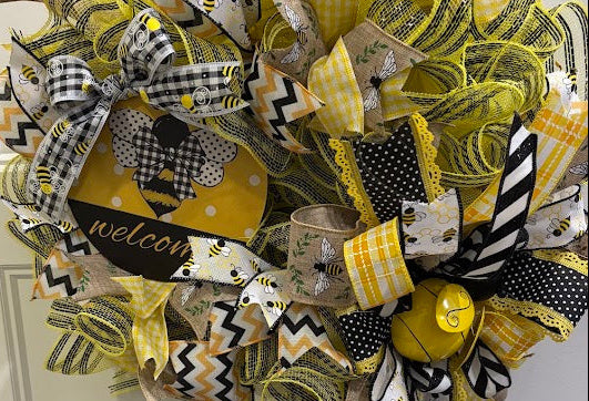 Bee Welcome Wreath