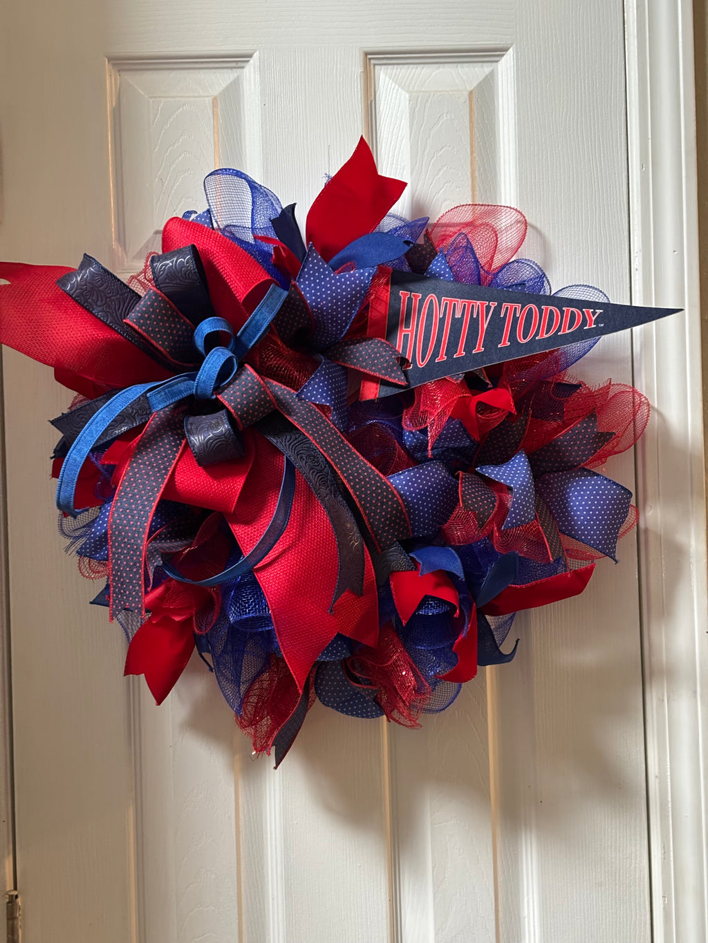 Ole Miss Hotty Toddy Team Pride Wreath