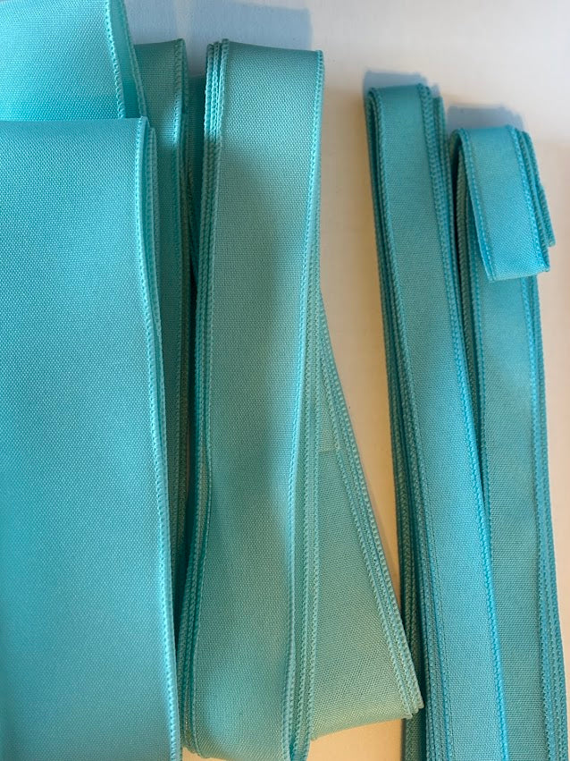 Royal burlap wired ribbon in teal/aqua color