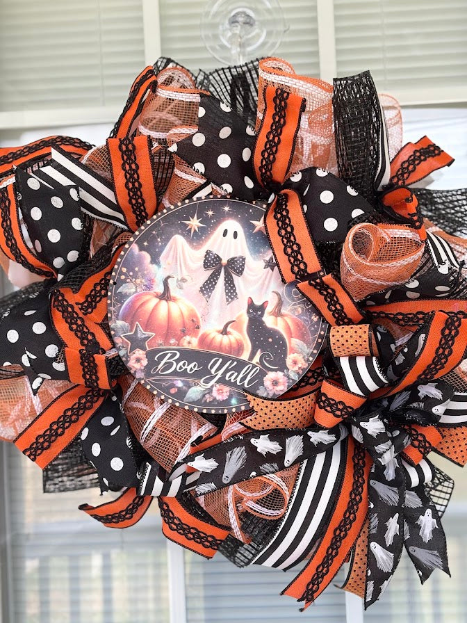Boo Y'all Halloween wreath full view